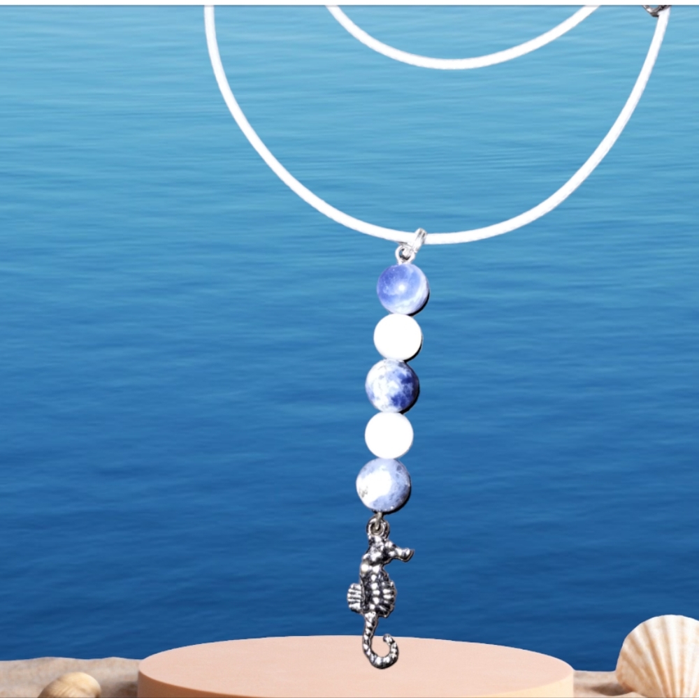 Wise Seahorse Pendant Necklace